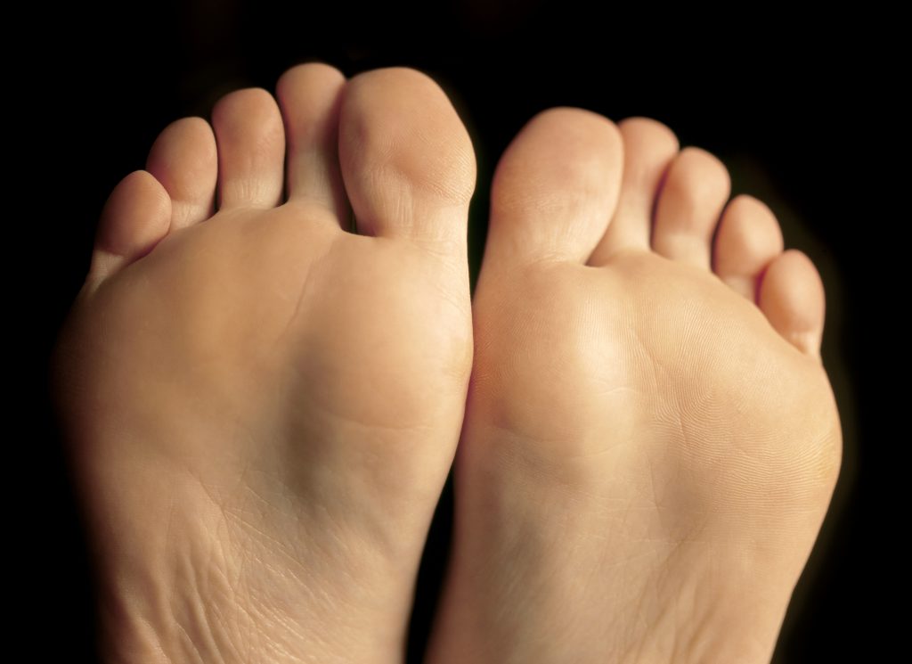 Whats the best way to sell feet pics information